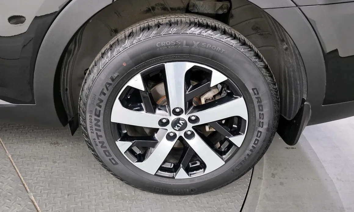 Kia Sorento — фото 5