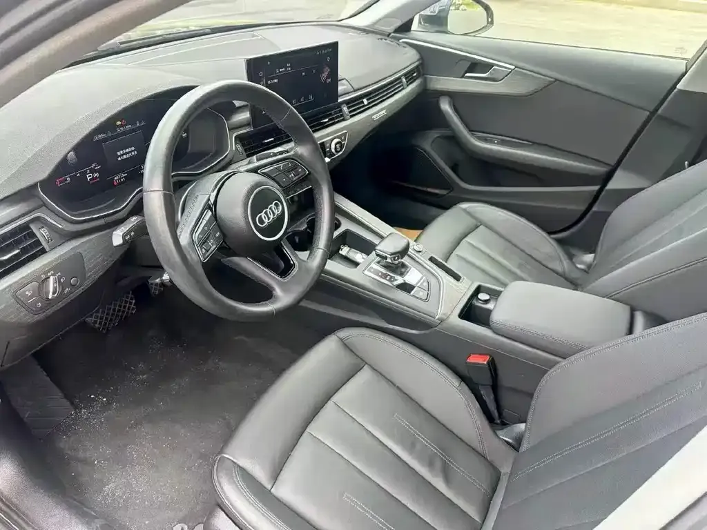 Audi A4 (Import) — фото 4