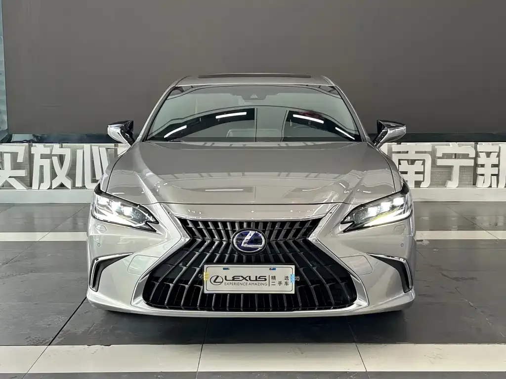 Lexus ES — фото 5