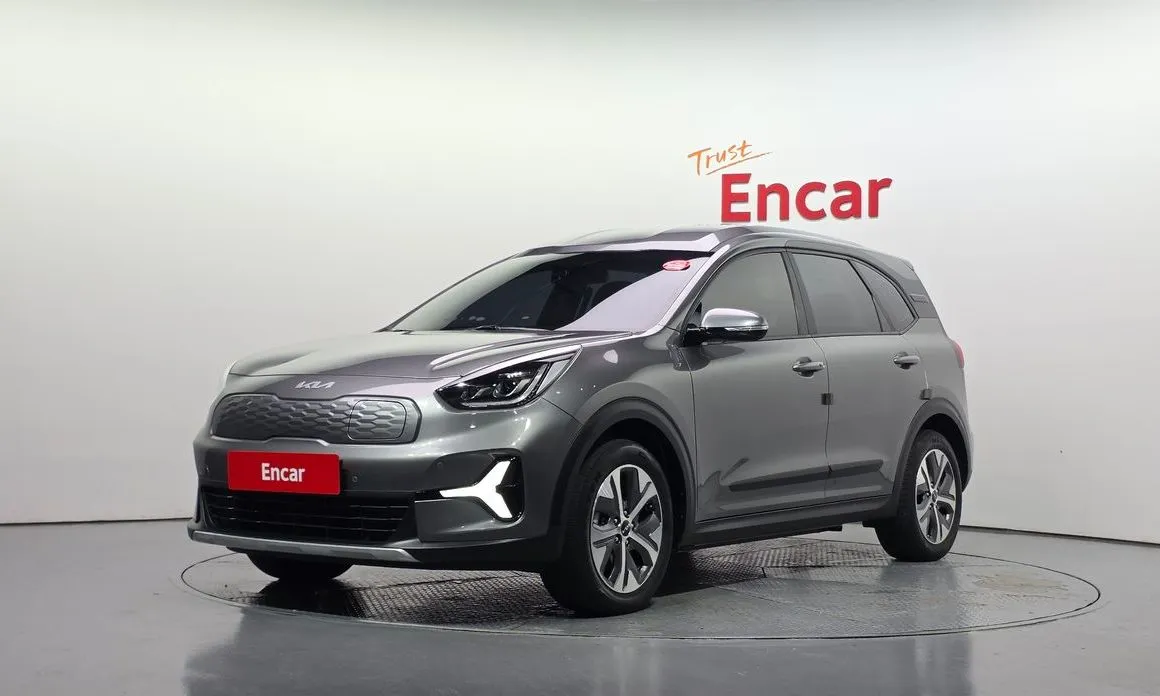 Kia Niro — фото 1