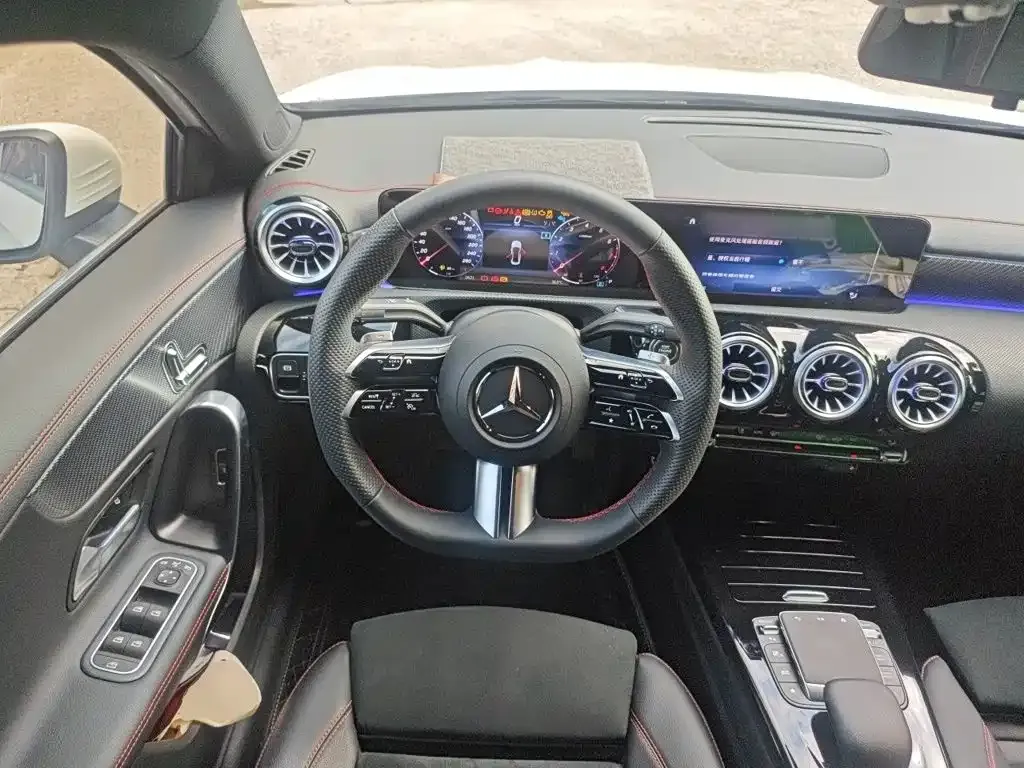 Mercedes-Benz A-Class — фото 10
