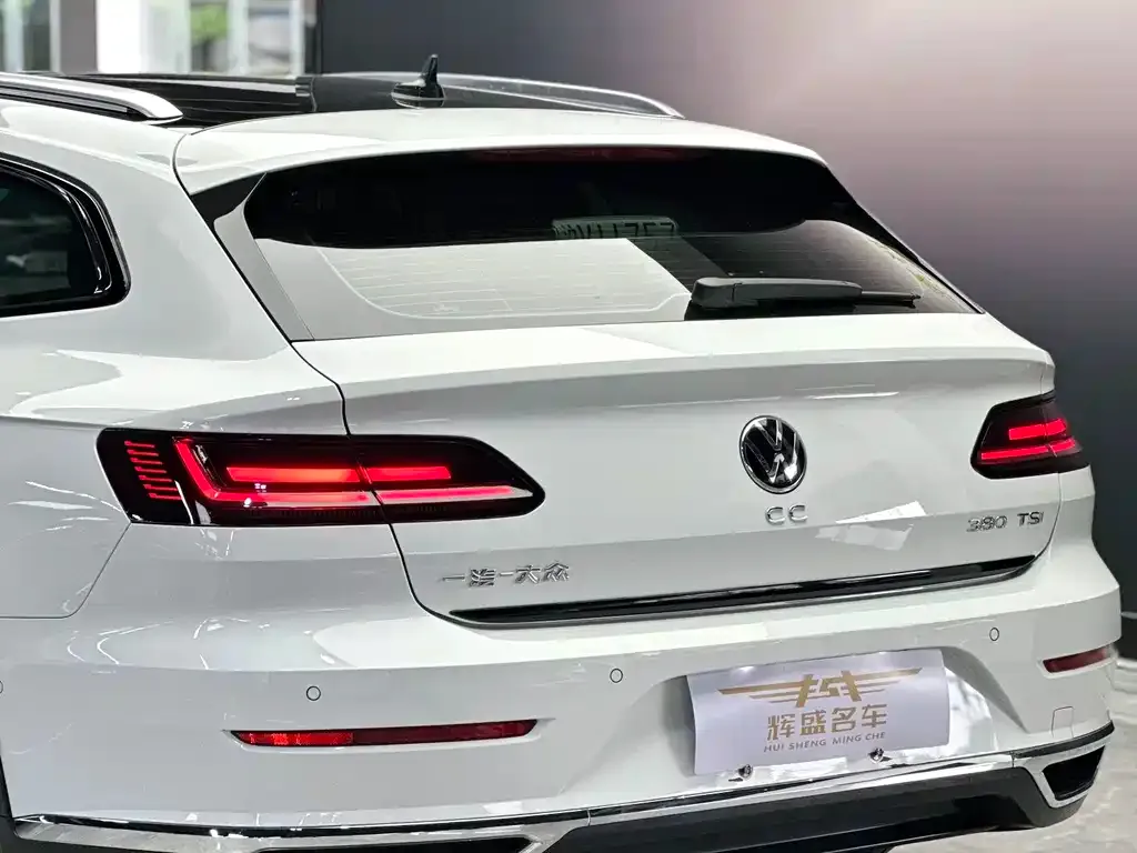 Volkswagen CC — фото 10