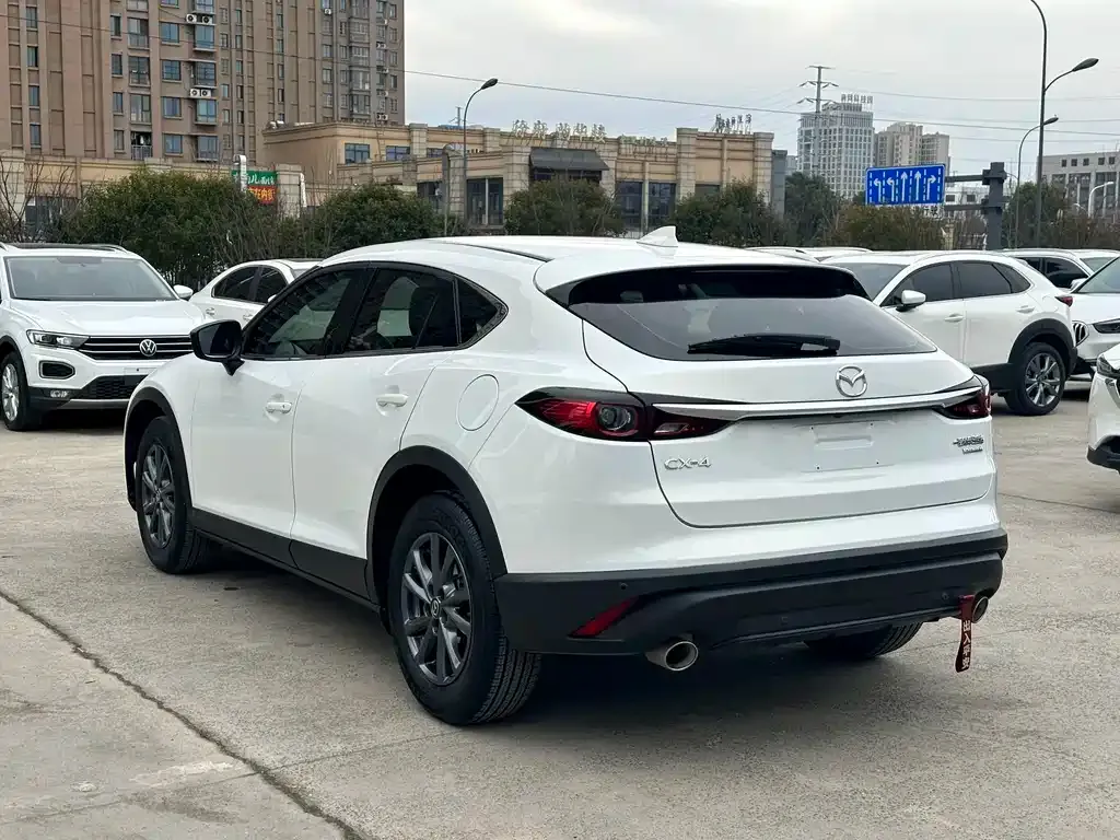 Mazda CX-4 — фото 2