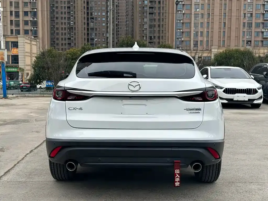 Mazda CX-4 — фото 10