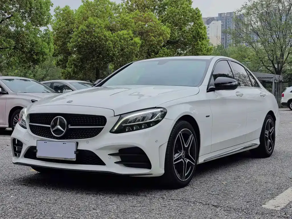 Mercedes-Benz C-Class — фото 1