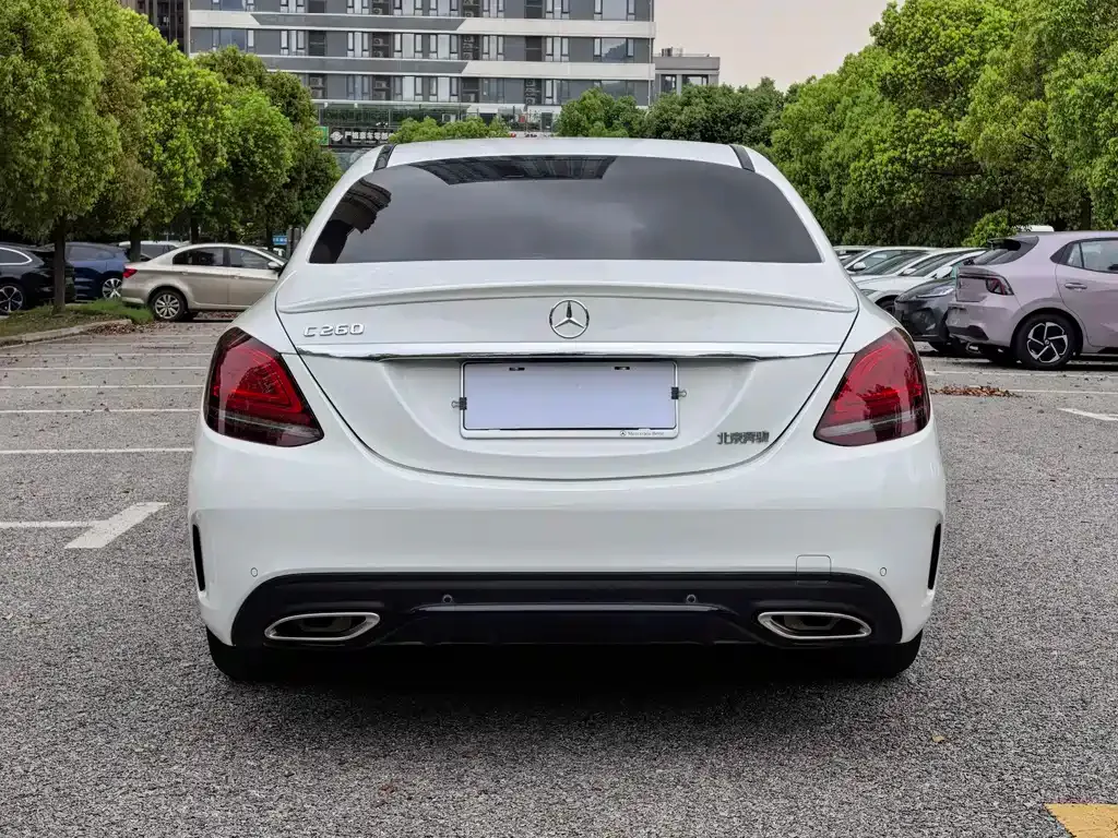 Mercedes-Benz C-Class — фото 10