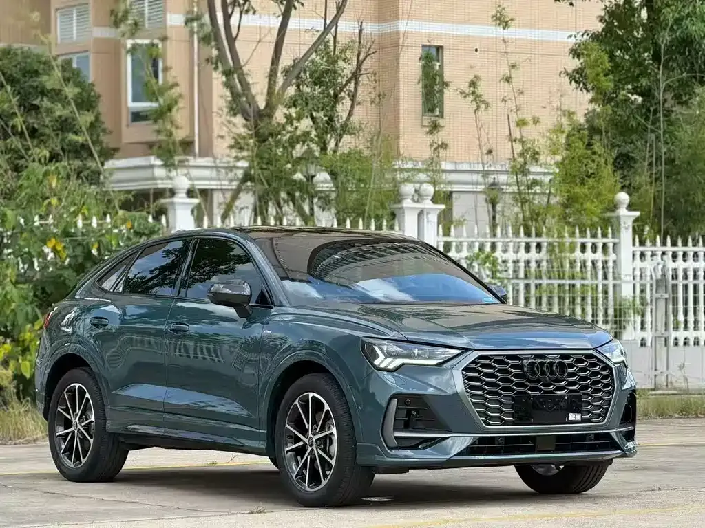 Audi Q3 Sportback — фото 8