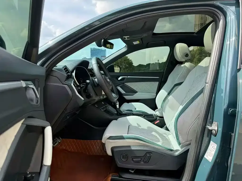 Audi Q3 Sportback — фото 3