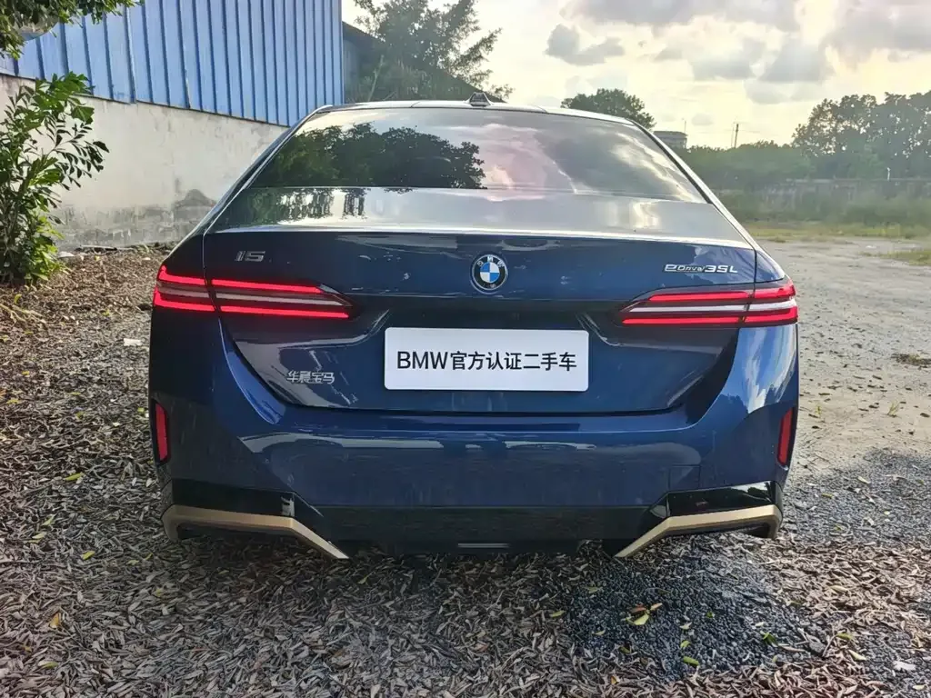BMW i5 — фото 7