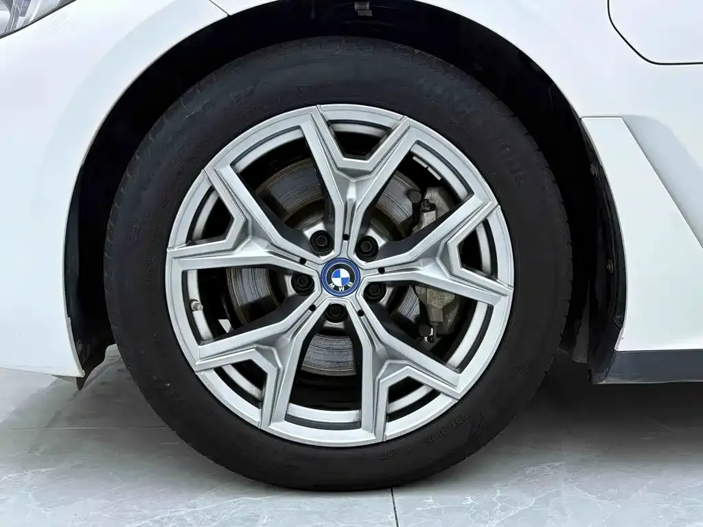 BMW i3 — фото 9