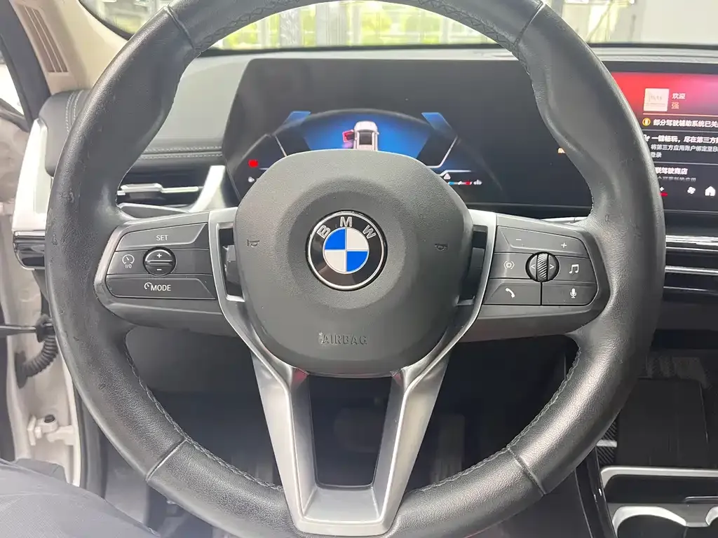 BMW X1 — фото 10