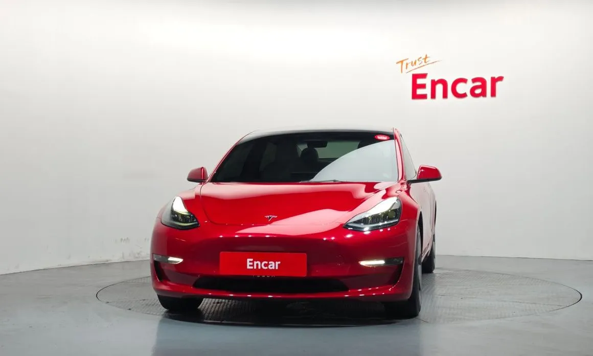Tesla Model 3 — фото 6