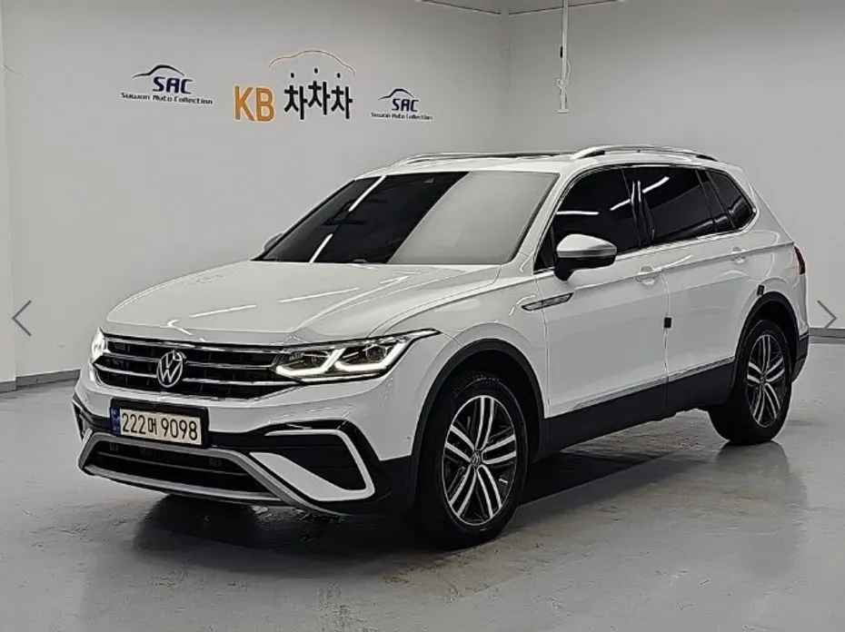 Volkswagen Tiguan 2.0 TSI Prestige 1