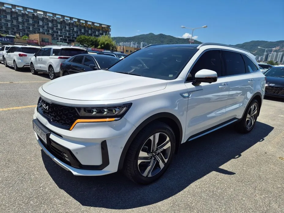 Kia Sorento — фото 5