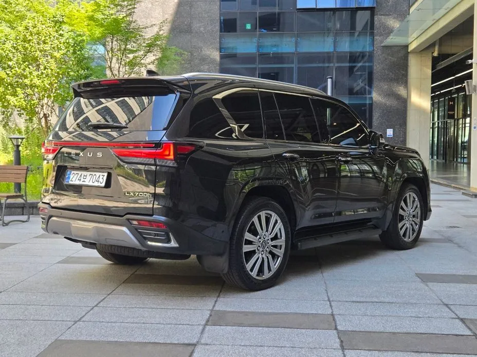 Lexus LX — фото 5