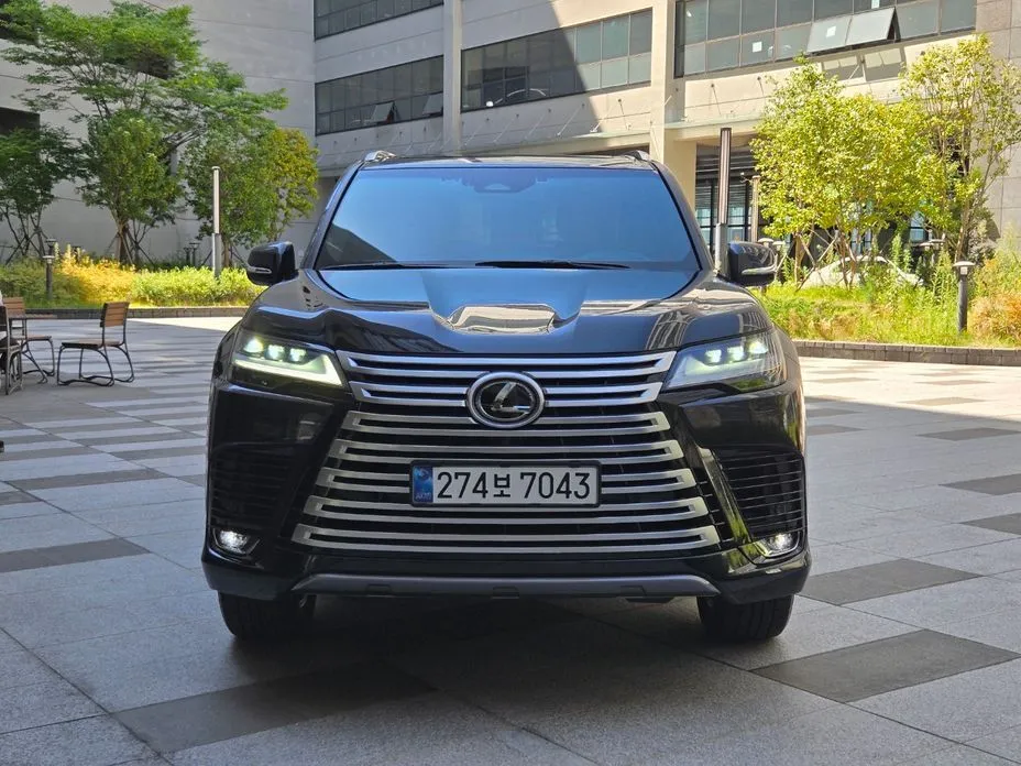 Lexus LX — фото 7