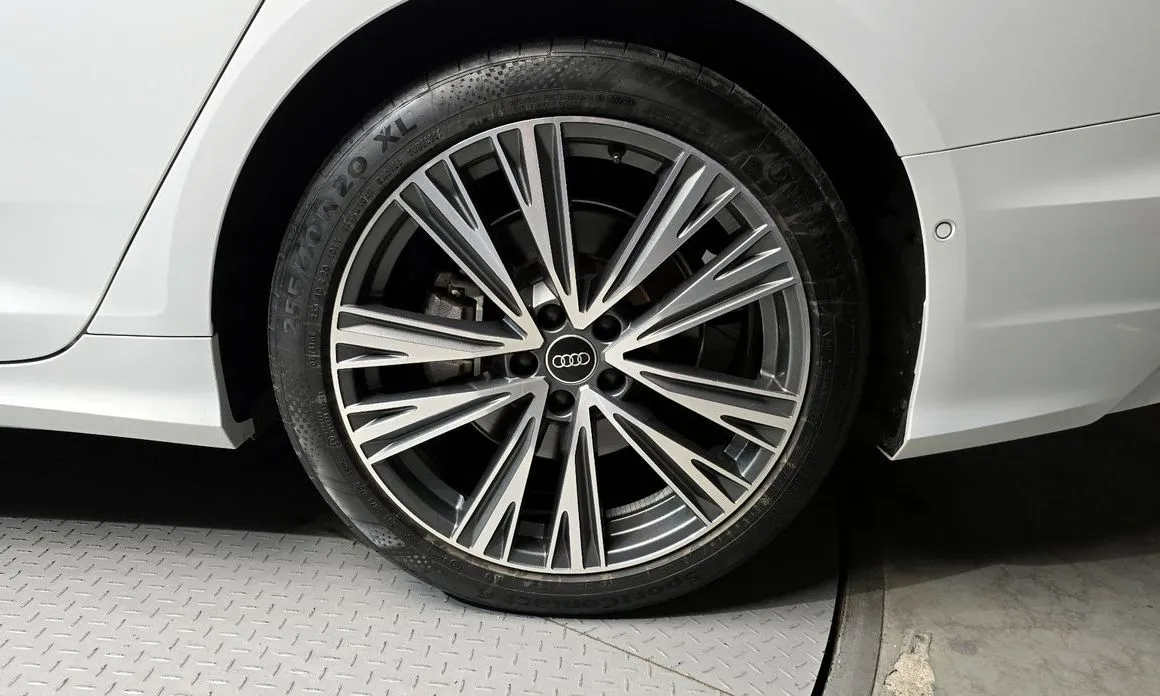 Audi A6 — фото 6