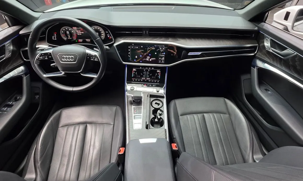Audi A6 — фото 7