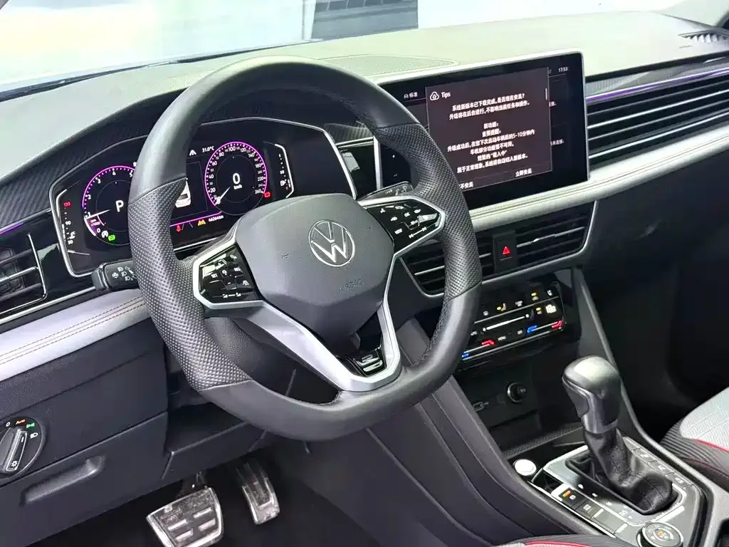 Volkswagen Tiguan L — фото 5