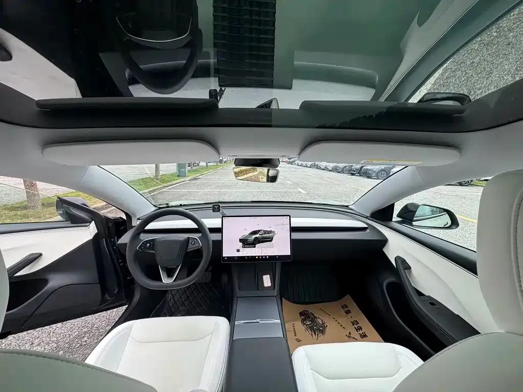 Tesla Model 3 — фото 4