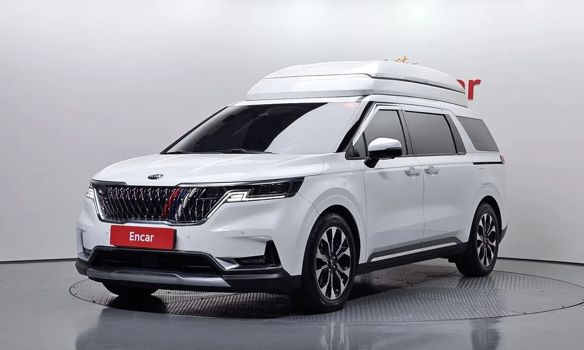 Kia Carnival — фото 1