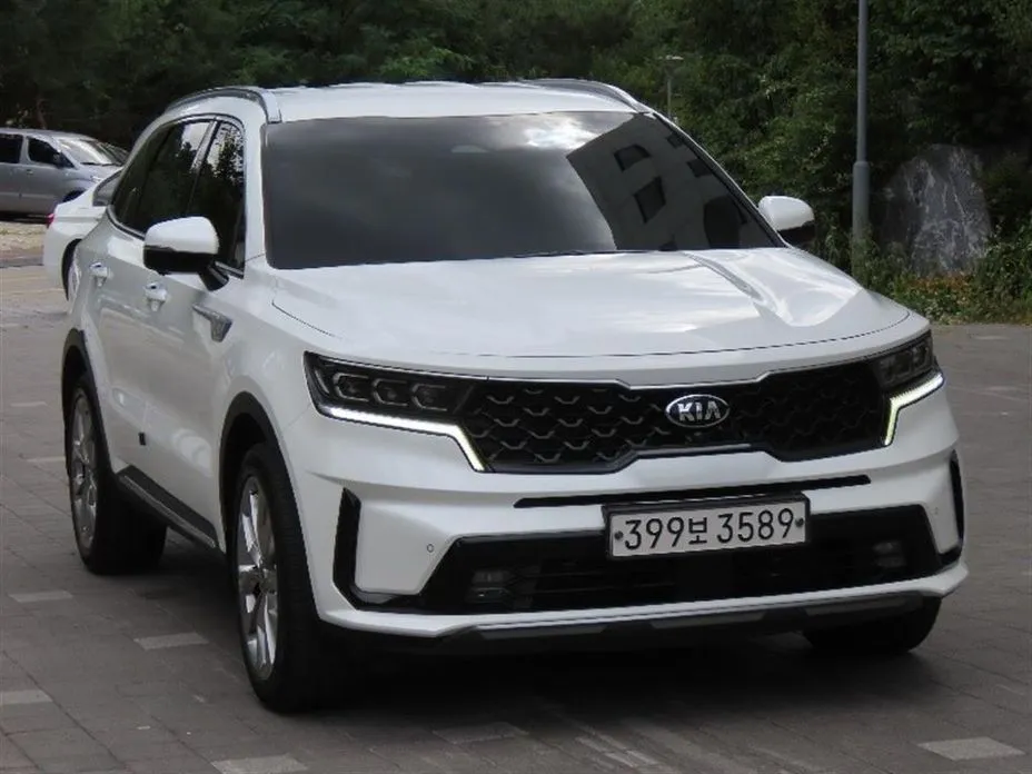 Kia Sorento — фото 1