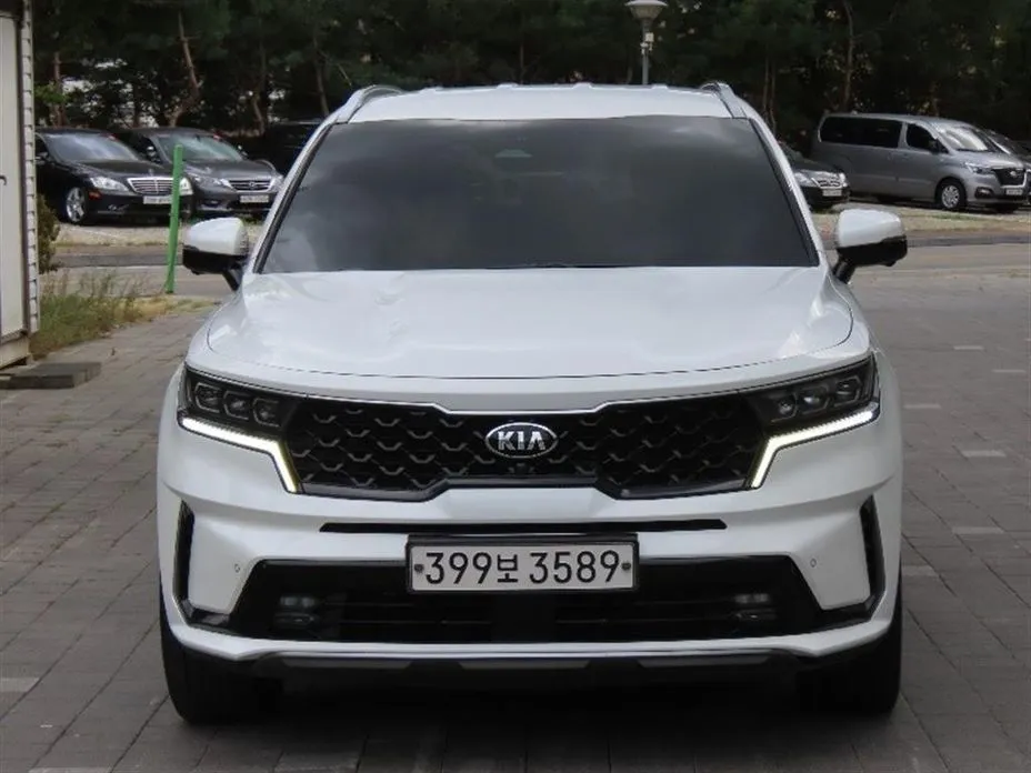 Kia Sorento — фото 6