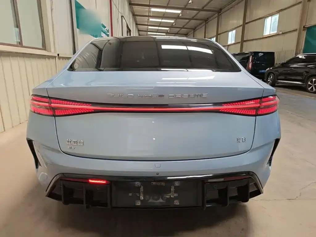 BYD Seal — фото 2