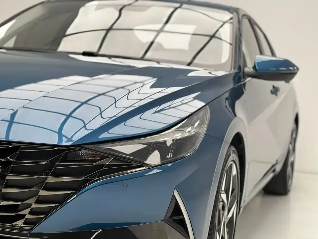 Hyundai Elantra — фото 9