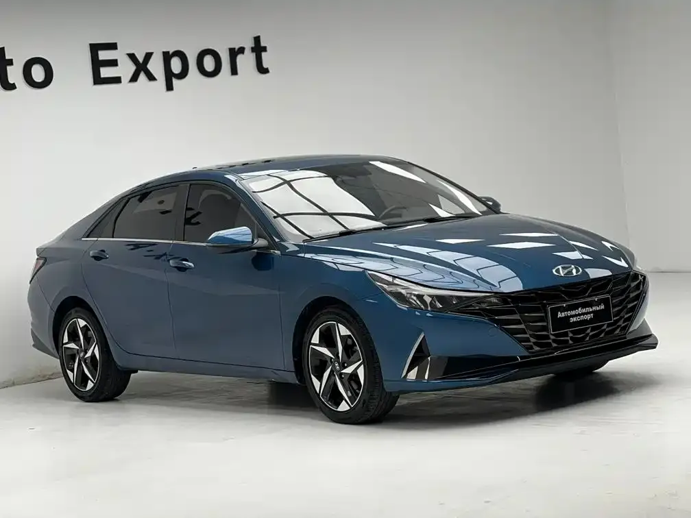 Hyundai Elantra — фото 4