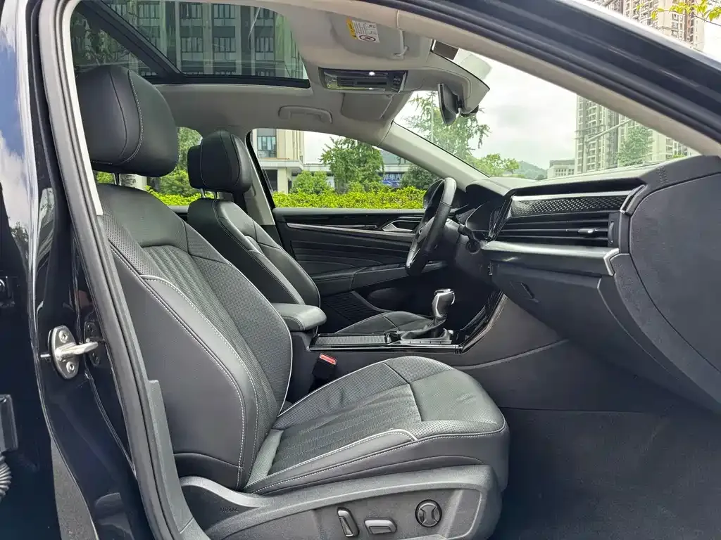 Volkswagen Passat — фото 3