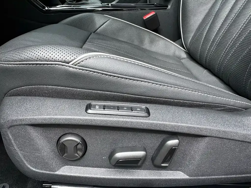 Volkswagen Passat — фото 10