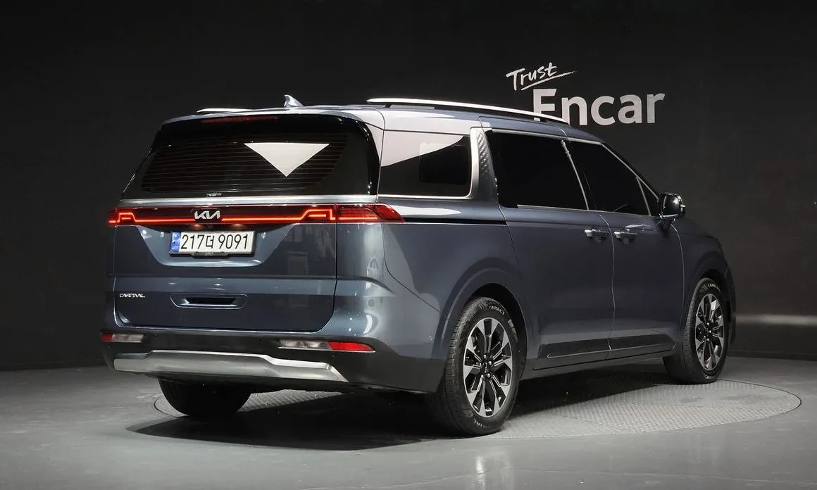 Kia Carnival — фото 2