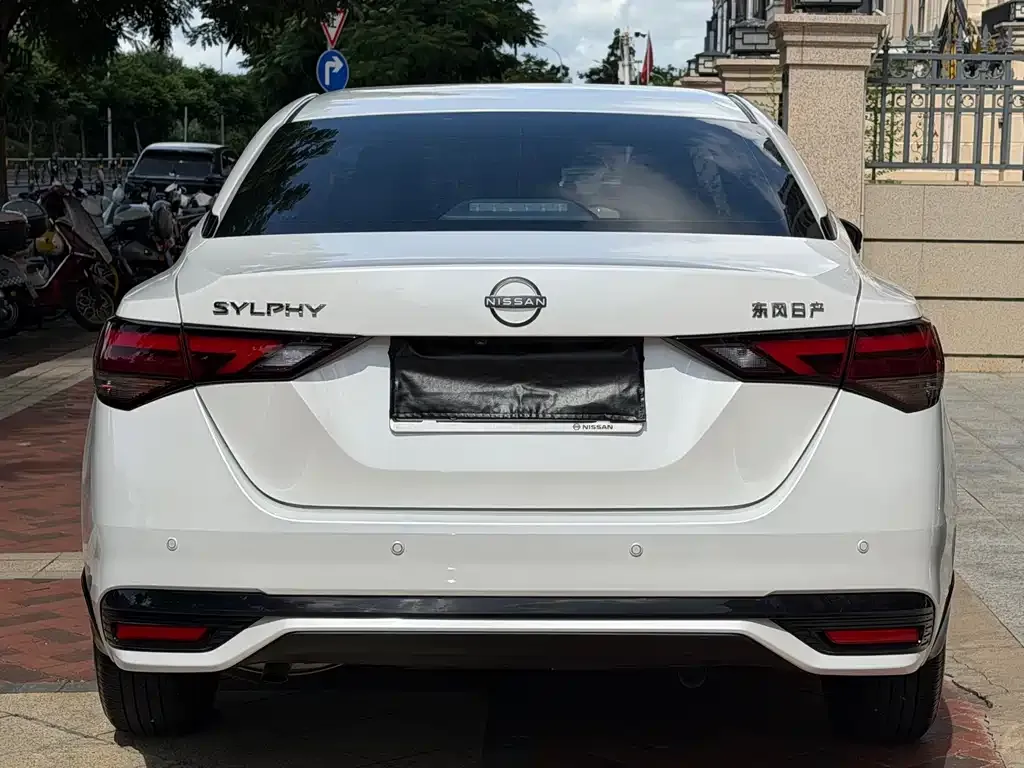 Nissan Sylphy — фото 4