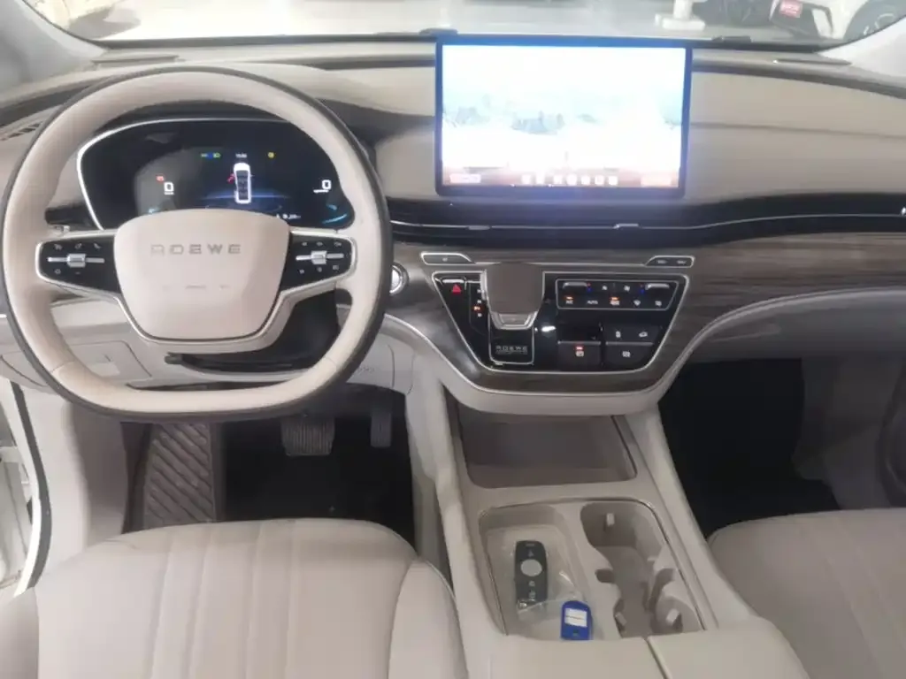 Roewe iMAX8 New Energy — фото 6