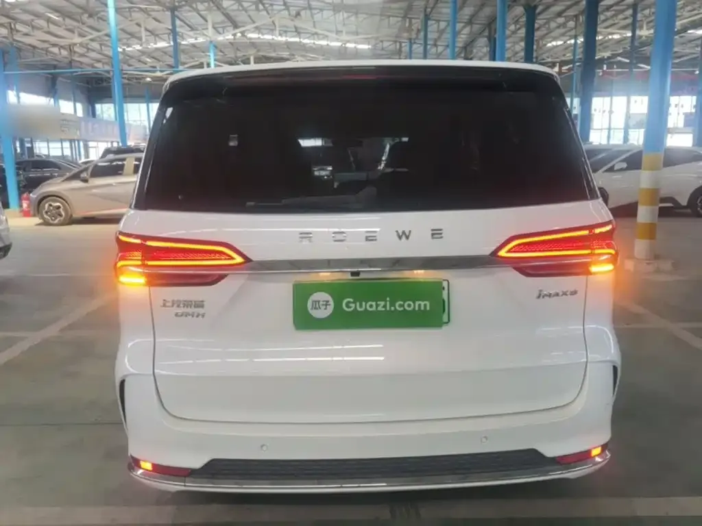 Roewe iMAX8 New Energy — фото 4