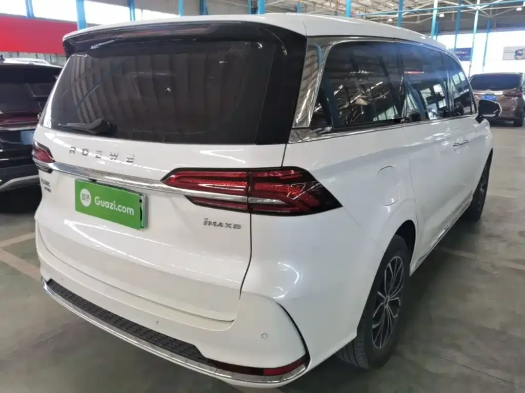 Roewe iMAX8 New Energy — фото 8