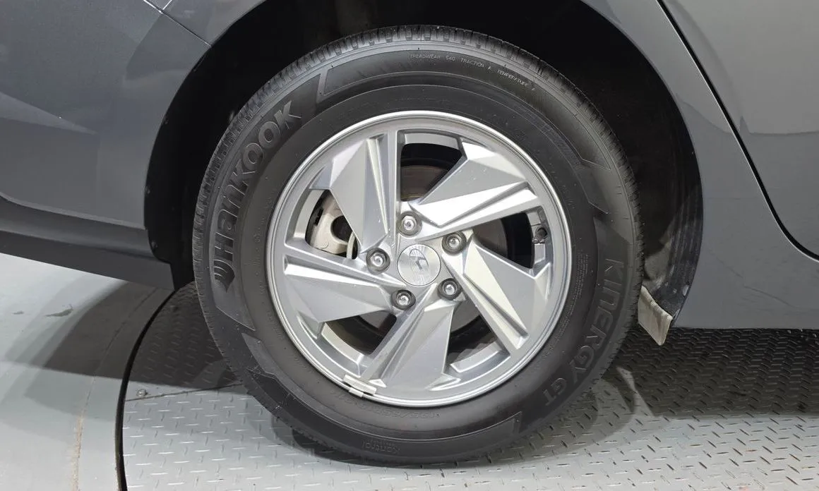 Hyundai AVANTE — фото 4