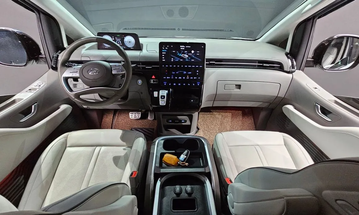 Hyundai Staria — фото 4