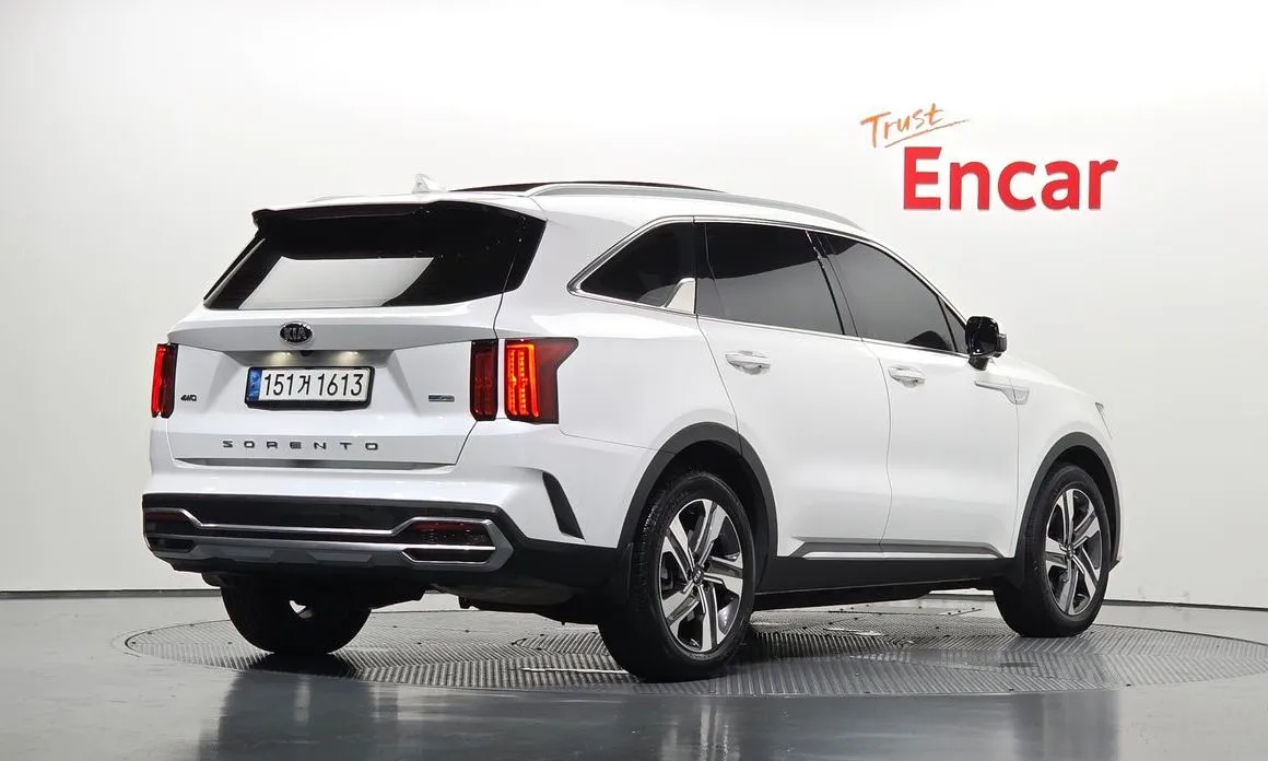 Kia Sorento — фото 5