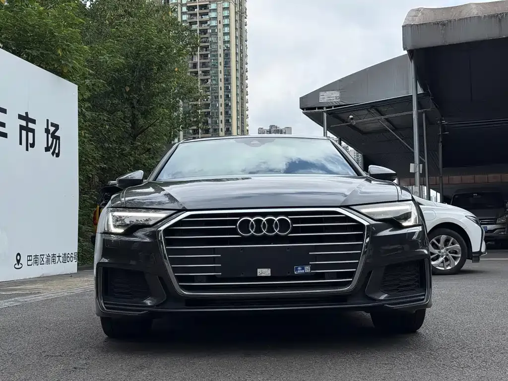 Audi A6L — фото 8