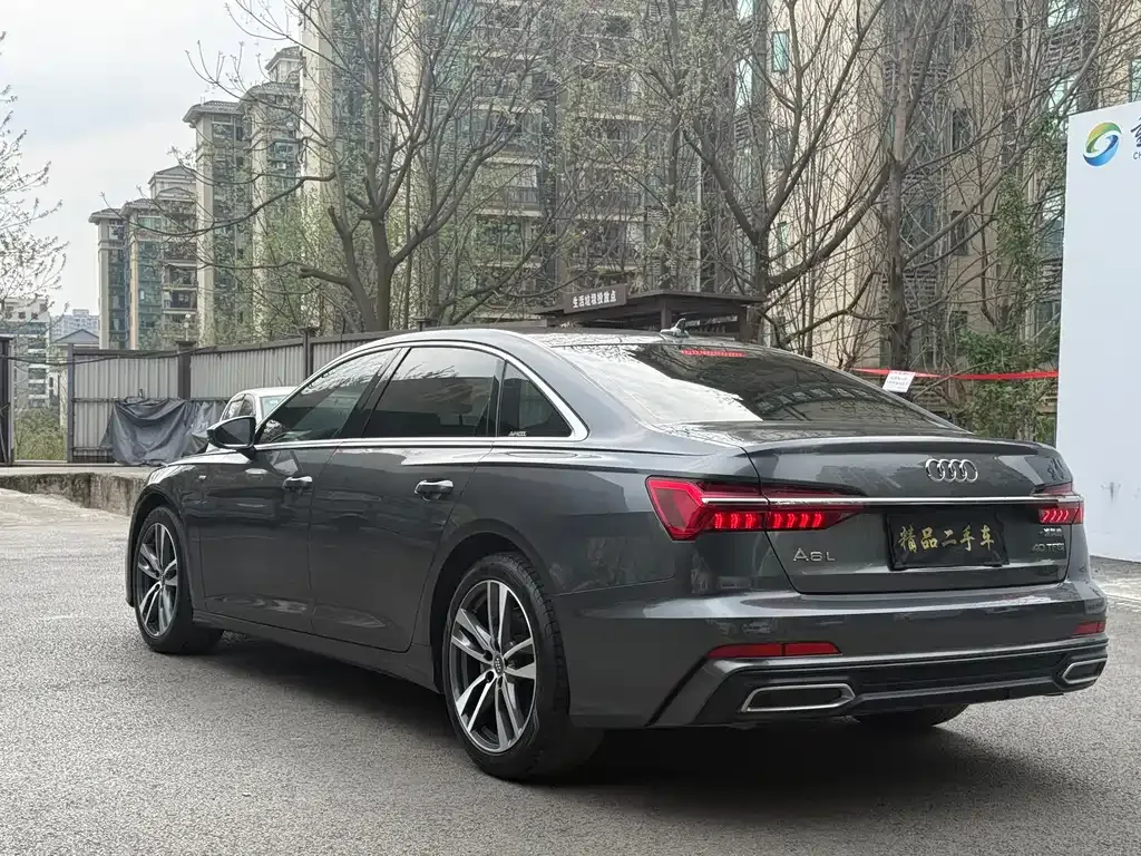 Audi A6L — фото 9