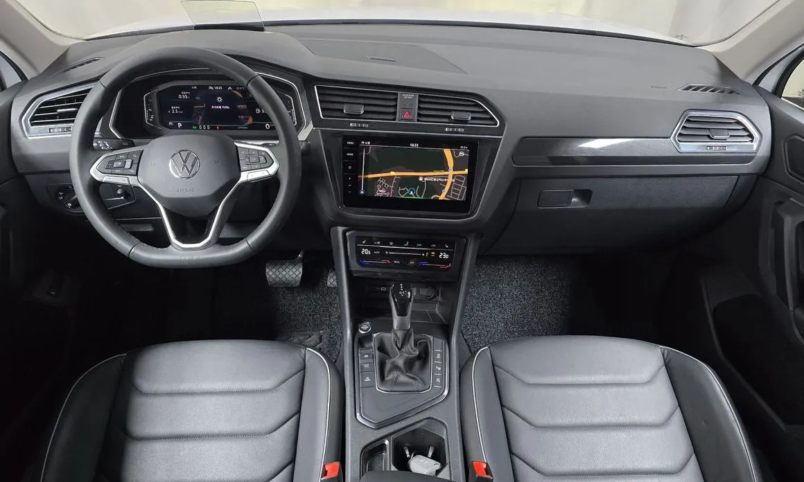 Volkswagen Tiguan — фото 9