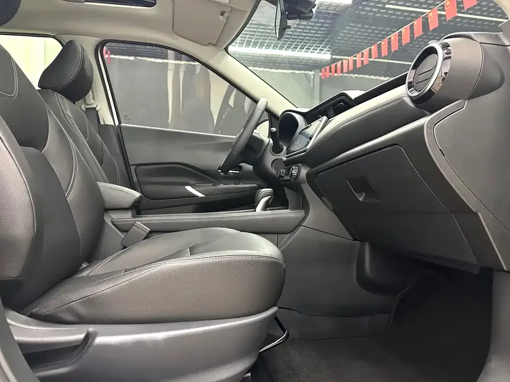Nissan Kicks — фото 3