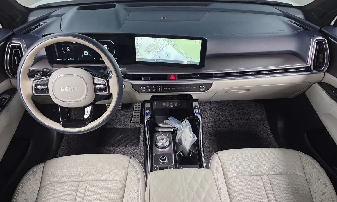 Kia Sorento — фото 7