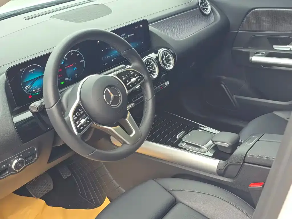Mercedes-Benz EQA — фото 3