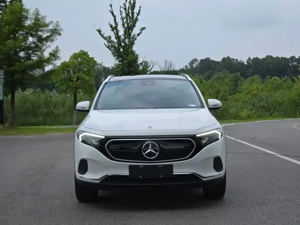 Mercedes-Benz EQA — фото 10