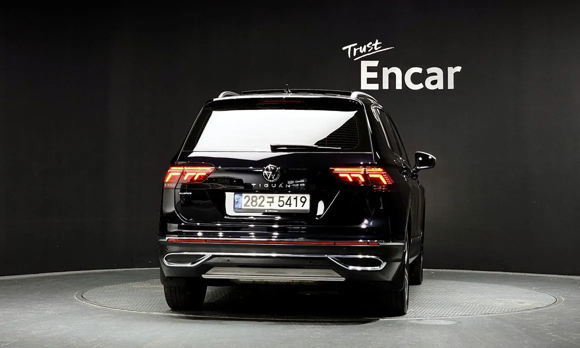 Volkswagen Tiguan — фото 4