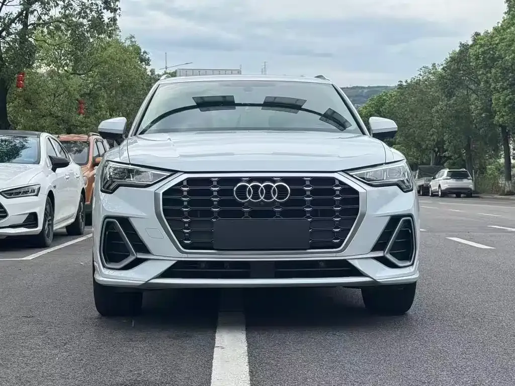 Audi Q3 — фото 2