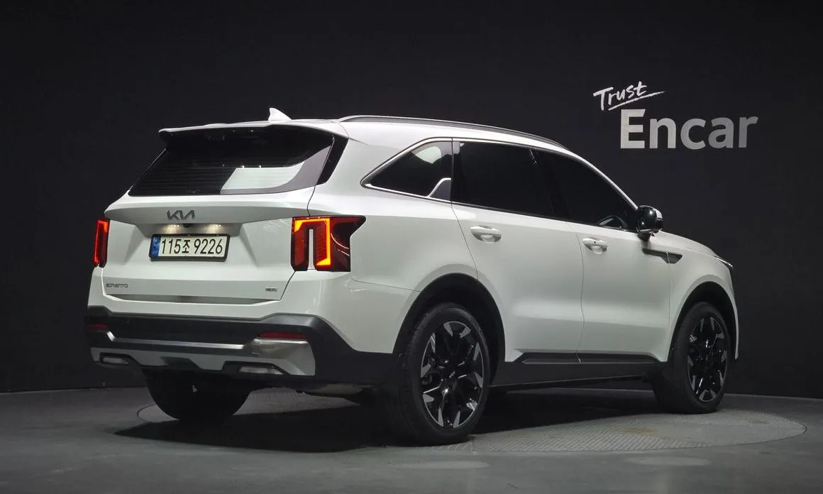 Kia Sorento — фото 3